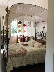 Chambre style colonial à Salazie dans La Maison Folio